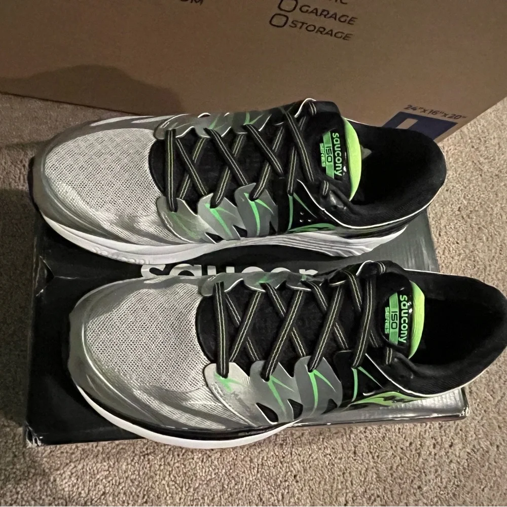 Saucony Green and Black Athletic Shoes - Picture 4 of 5